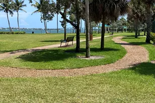 810 Lake Shore Dr, Lake Park, FL 33403 - Photo 20