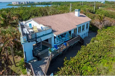 23 NE Macarthur Boulevard, Stuart, FL 34996 - Photo 12