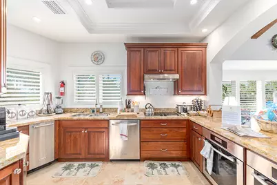 23 NE Macarthur Boulevard, Stuart, FL 34996 - Photo 32