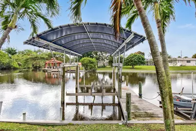 1404 Alpha Court S, West Palm Beach, FL 33406 - Photo 12