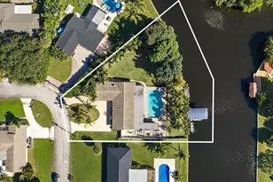 1404 Alpha Ct S, West Palm Beach, FL 33406 - Photo 4