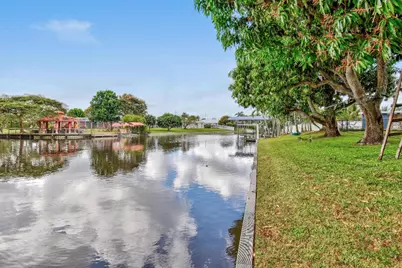 1404 Alpha Court S, Lake Clarke Shores, FL 33406 - Photo 36