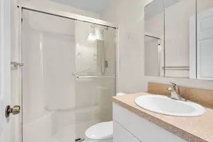 100 Spring Lake Dr, Vero Beach, FL 32962 - Photo 14