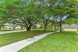 108 1st Terrace, Palm Beach Gardens, FL 33418 - Photo 32