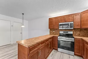 108 1st Terrace, Palm Beach Gardens, FL 33418 - Photo 10