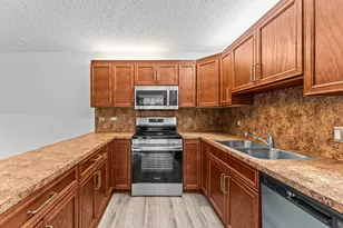 108 1st Terrace, Palm Beach Gardens, FL 33418 - Photo 12