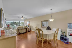 4700 Lucerne Lakes Blvd, Lake Worth, FL 33467 - Photo 10