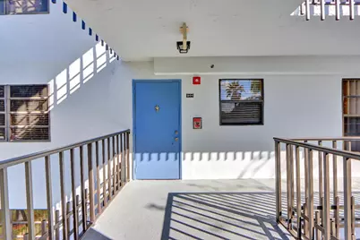 4700 Lucerne Lakes Boulevard #301, Lake Worth, FL 33467 - Photo 4