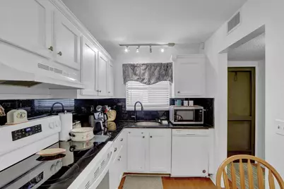 4700 Lucerne Lakes Boulevard #301, Lake Worth, FL 33467 - Photo 20