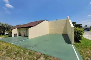 5320 Bosque Ln, West Palm Beach, FL 33415 - Photo 12