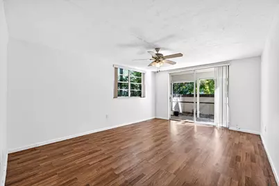 1681 NW 70th Avenue #102, Plantation, FL 33313 - Photo 2