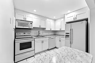 1681 NW 70th Ave, Plantation, FL 33313 - Photo 8