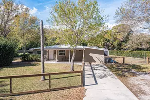 2875 58th Ct, Vero Beach, FL 32966 - Photo 2