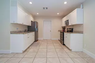 2875 58th Ct, Vero Beach, FL 32966 - Photo 10