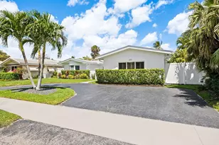 2011 NE 60th St, Fort Lauderdale, FL 33308 - Photo 2