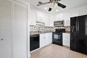 16379 Water Way, Delray Beach, FL 33484 - Photo 8