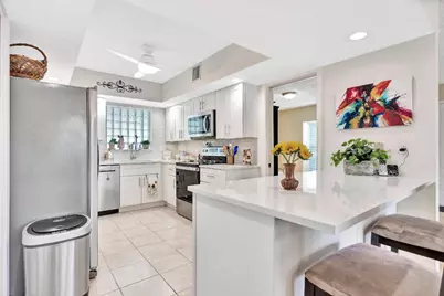 11571 Winchester Drive #27 D, Palm Beach Gardens, FL 33410 - Photo 4