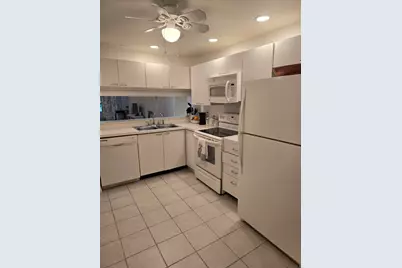7484 La Paz Boulevard #203, Boca Raton, FL 33433 - Photo 16