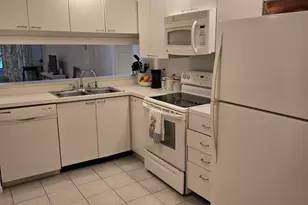 7484 La Paz Blvd, Boca Raton, FL 33433 - Photo 16