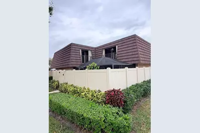 6927 69th Way, West Palm Beach, FL 33407 - Photo 1