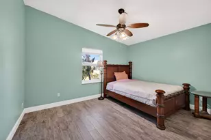 539 SE Nome Dr, Port Saint Lucie, FL 34984 - Photo 24