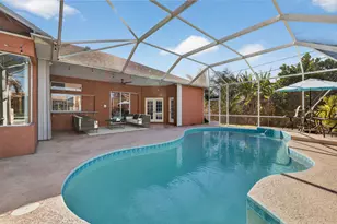 539 SE Nome Dr, Port Saint Lucie, FL 34984 - Photo 2