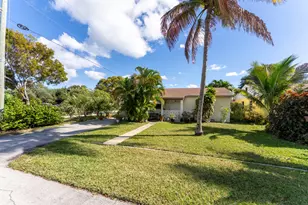 730 N 5th St, Lantana, FL 33462 - Photo 6