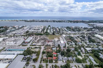 730 N 5th Street, Lantana, FL 33462 - Photo 2