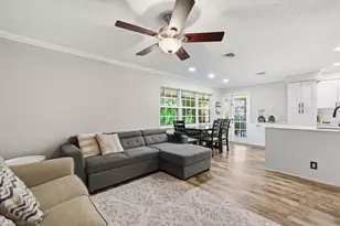 11339 Lakeview Dr Dr, Coral Springs, FL 33071 - Photo 10