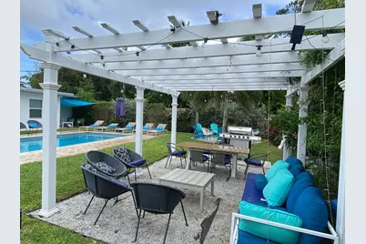 304 SE 3rd Street, Delray Beach, FL 33483 - Photo 2