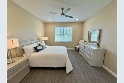 1561 SE Crosswood Way, Port Saint Lucie, FL 34984 - Photo 16