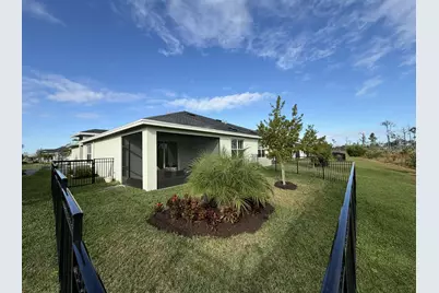 1561 SE Crosswood Way, Port Saint Lucie, FL 34984 - Photo 2