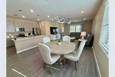 1561 SE Crosswood Way, Port Saint Lucie, FL 34984 - Photo 4