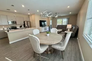 1561 SE Crosswood Wy, Port Saint Lucie, FL 34984 - Photo 4