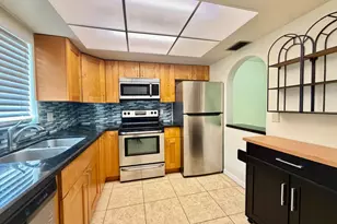 5811 NE 14th Rd, Fort Lauderdale, FL 33334 - Photo 2