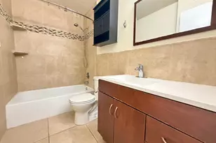 5811 NE 14th Rd, Fort Lauderdale, FL 33334 - Photo 4