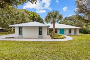 5 Copaire Dr, Sewalls Point, FL 34996 - Photo 1