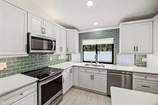 5 Copaire Dr, Sewalls Point, FL 34996 - Photo 12