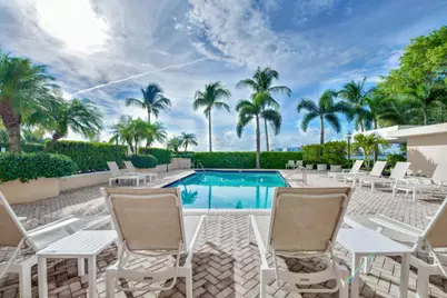 250 Bradley Place #210, Palm Beach, FL 33480 - Photo 4
