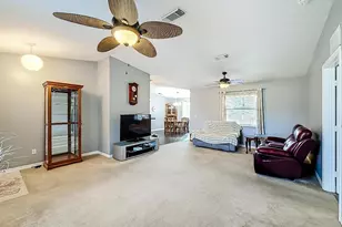 2038 SW Libra Ln, Port Saint Lucie, FL 34984 - Photo 4