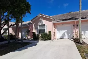 223 E Coral Trace Cir, Delray Beach, FL 33445 - Photo 2