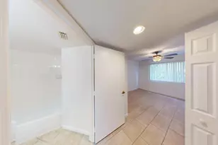 4187 N Haverhill Rd, West Palm Beach, FL 33417 - Photo 6