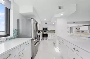 5380 N Ocean Dr, Singer Island, FL 33404 - Photo 12