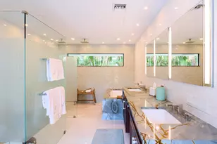 3700 Embassy Dr, West Palm Beach, FL 33401 - Photo 16