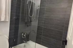 810 Sandtree Dr, Palm Beach Gardens, FL 33403 - Photo 30