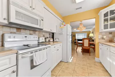 1100 Summer Street #1, Palm Springs, FL 33461 - Photo 6