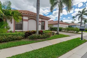 10122 Lexington Cir N, Boynton Beach, FL 33436 - Photo 2