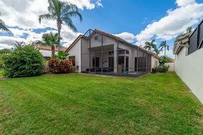 10122 Lexington Circle N, Boynton Beach, FL 33436 - Photo 32