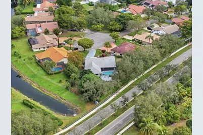 8870 NW 49th Drive, Coral Springs, FL 33067 - Photo 42