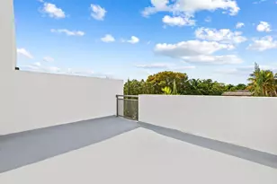830 NE 19th Ave, Fort Lauderdale, FL 33304 - Photo 24
